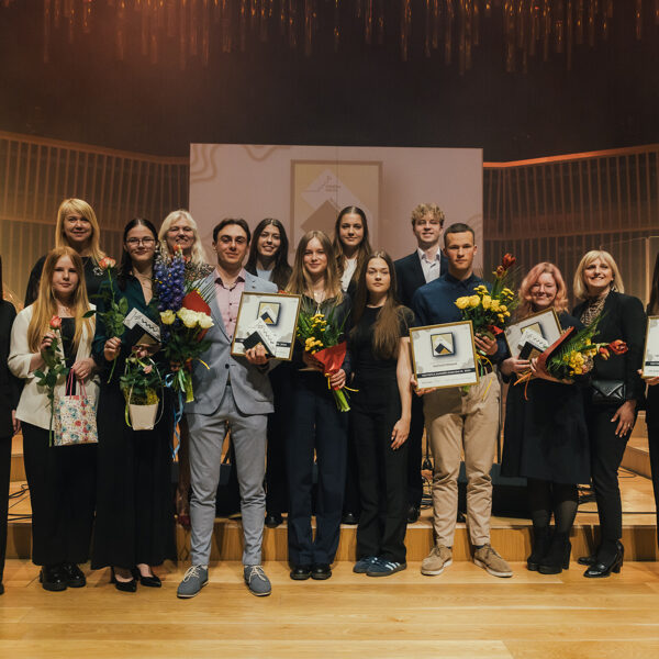 Ventspils jauniešu gada balva